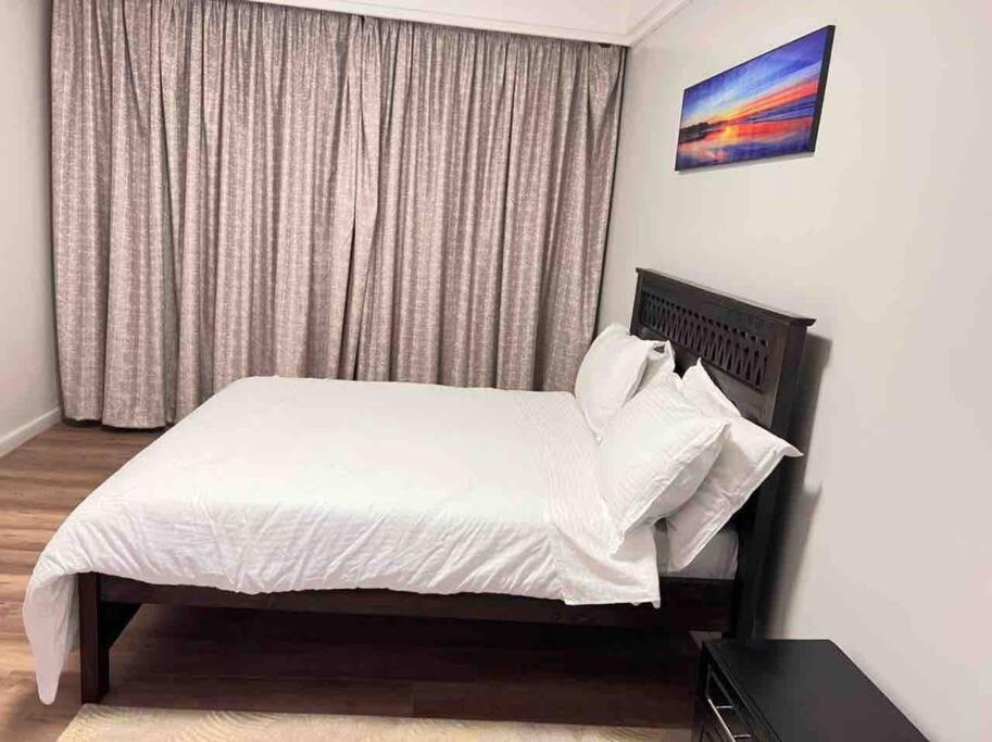 Lovely 3 Bedroom With A View Of The Park Machakos Esterno foto